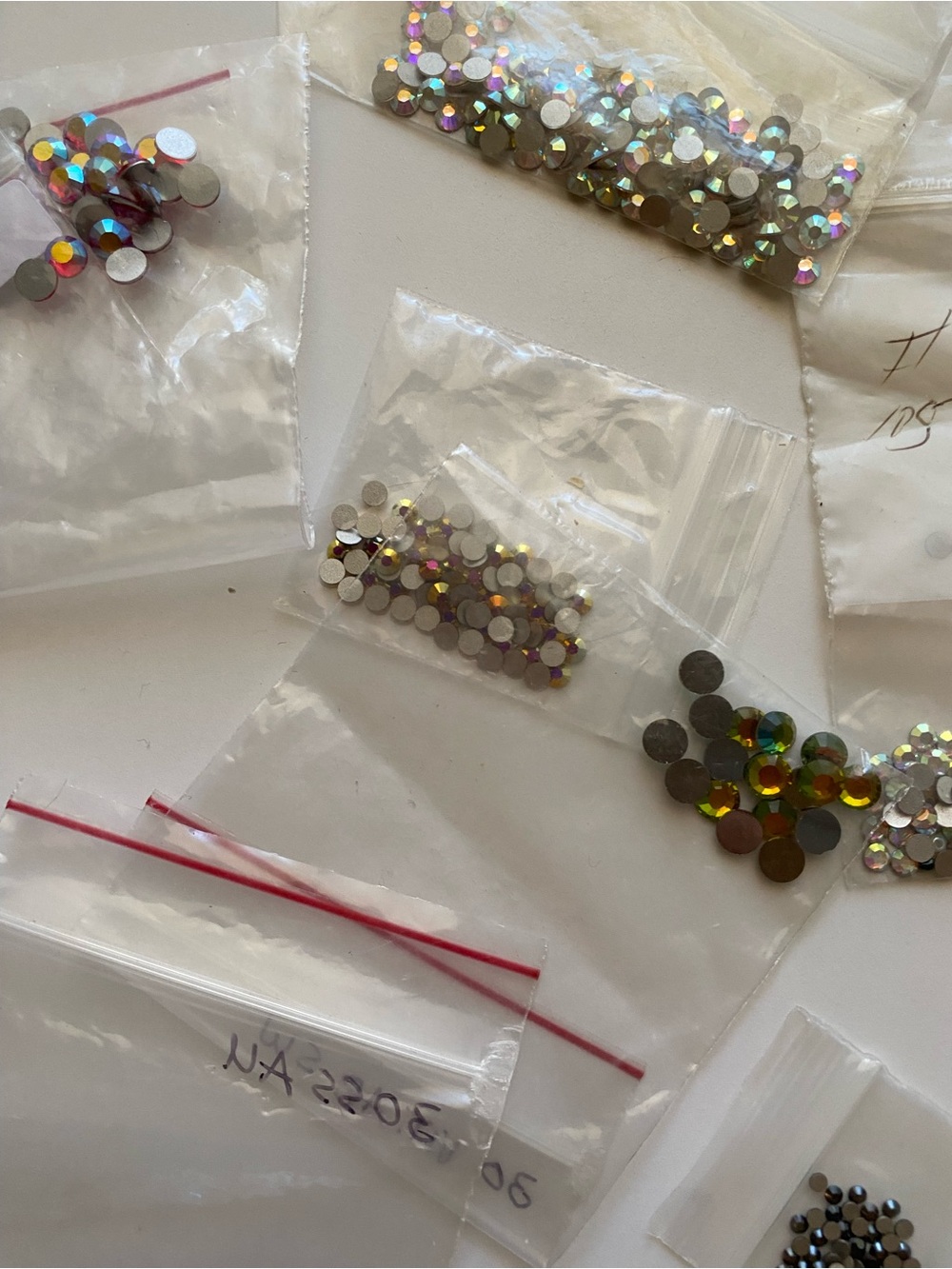 Swarovski & Premium Crystal Rhinestone Lot • Hotfix Flatback 20ss 30ss - Picture 7 of 10